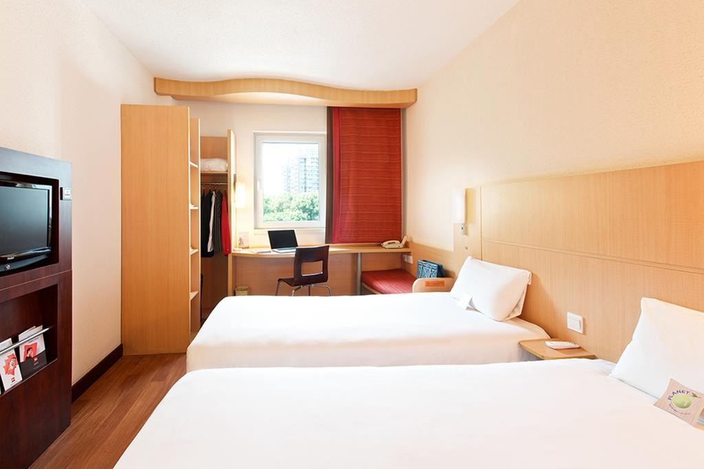 Готель Ibis Chuzhou 1912 Екстер'єр фото