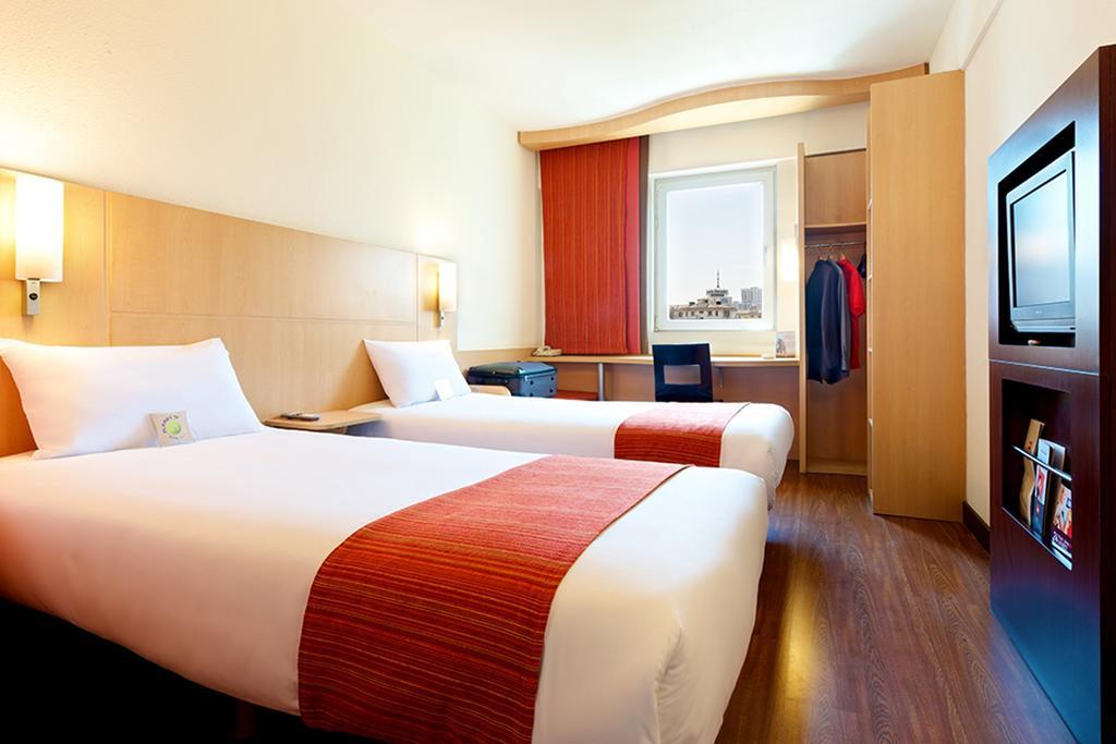 Готель Ibis Chuzhou 1912 Екстер'єр фото