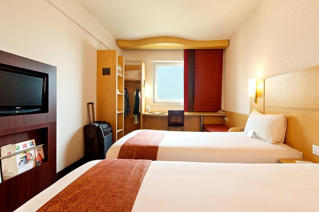 Готель Ibis Chuzhou 1912 Екстер'єр фото