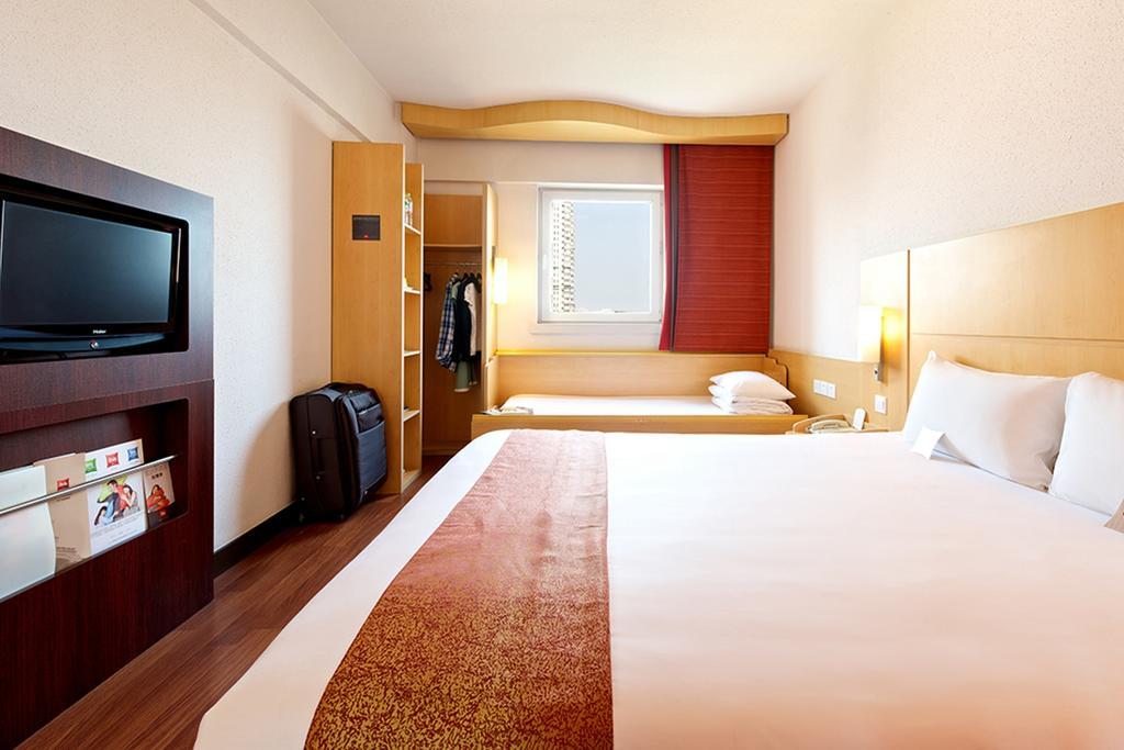 Готель Ibis Chuzhou 1912 Екстер'єр фото