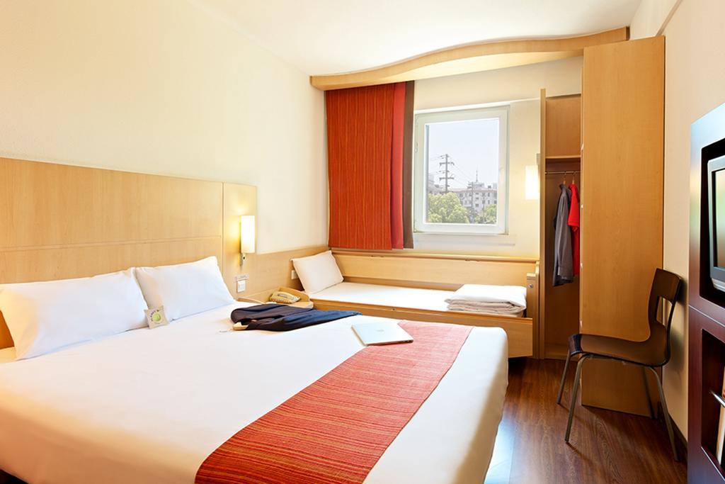 Готель Ibis Chuzhou 1912 Екстер'єр фото