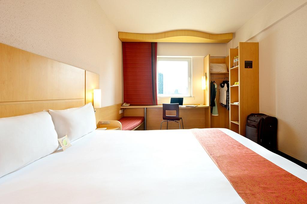 Готель Ibis Chuzhou 1912 Екстер'єр фото