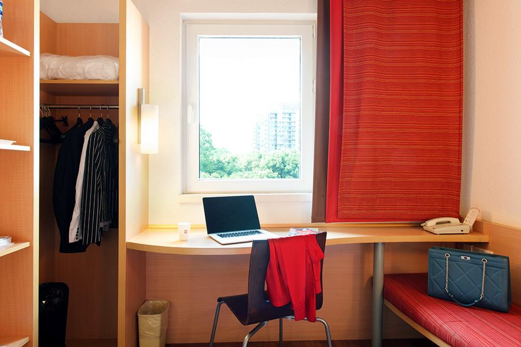 Готель Ibis Chuzhou 1912 Екстер'єр фото