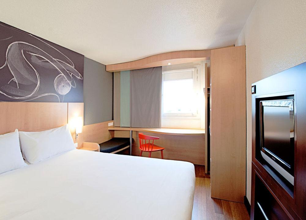 Готель Ibis Chuzhou 1912 Екстер'єр фото