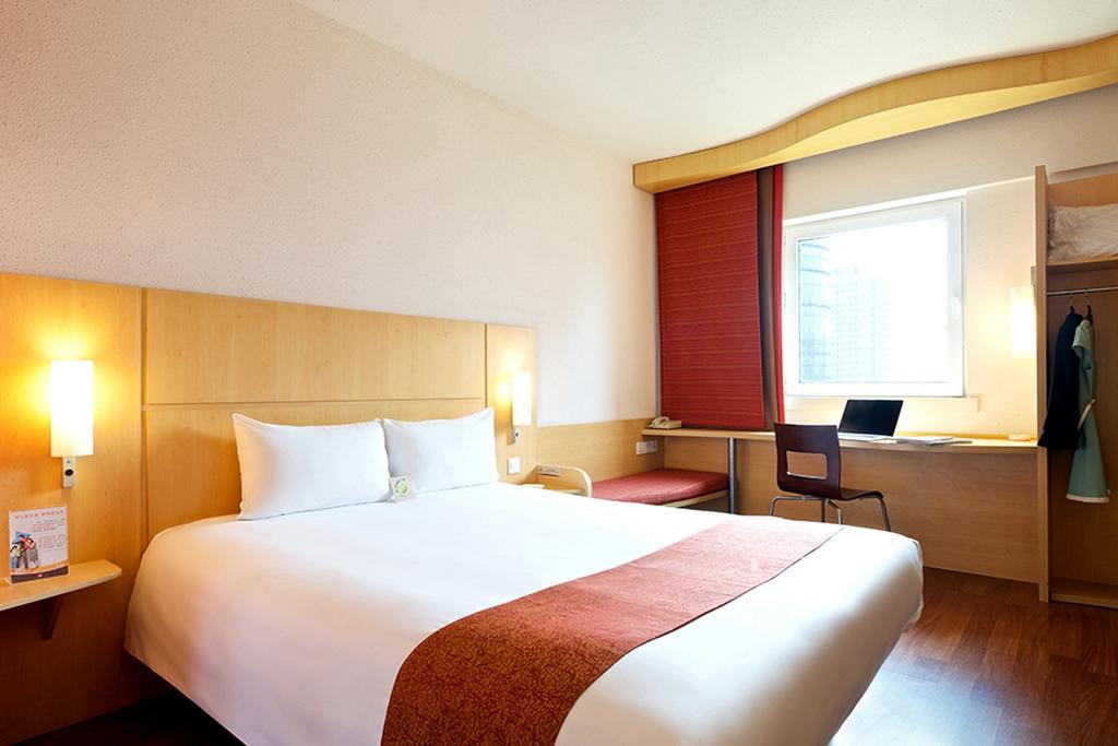 Готель Ibis Chuzhou 1912 Екстер'єр фото