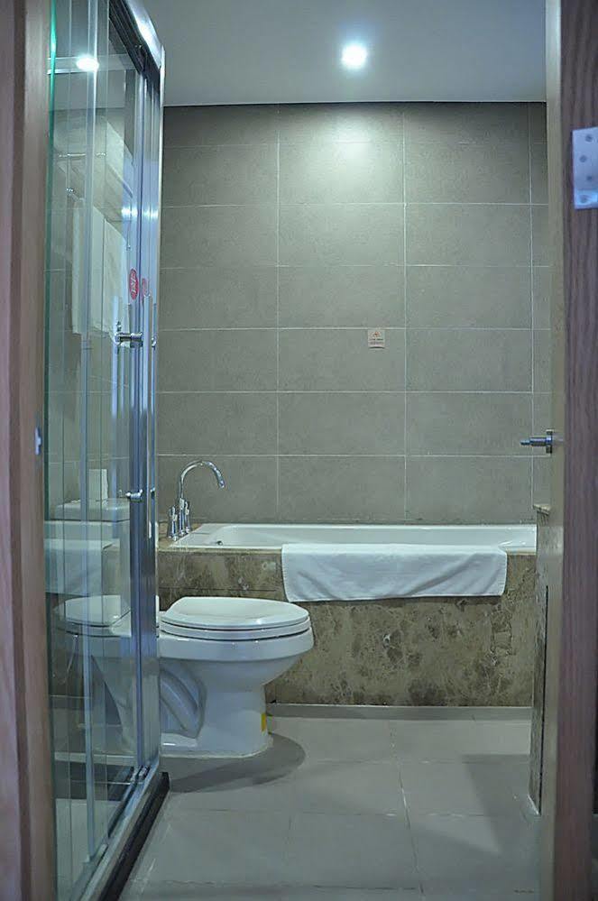 Готель Ibis Chuzhou 1912 Екстер'єр фото